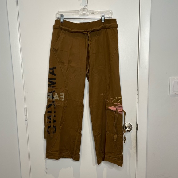 SACK’S  Luxury joggers SZ 2 (L). 100% cotton, flared bottom. Lots of details. - Picture 1 of 13